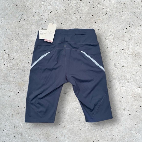 NWT Calia by Carrie Underwood Reflective Bike Shorts - Picture 8 of 14